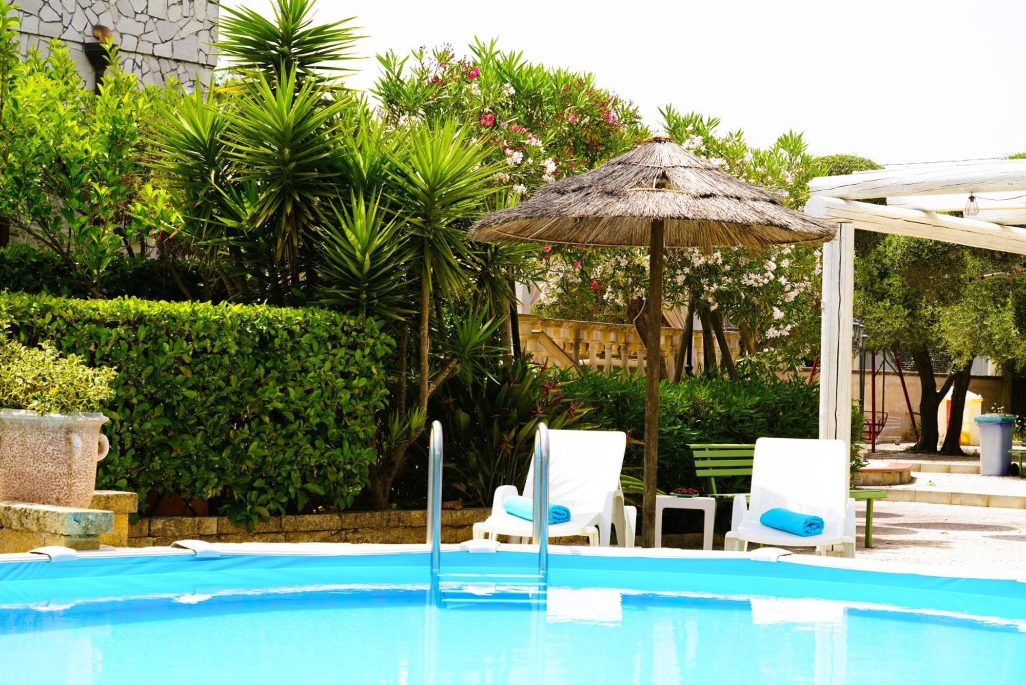 Villa Chanel confortevole villa con piscina e casa sull'albero per bambini Ostuni Esterno foto
