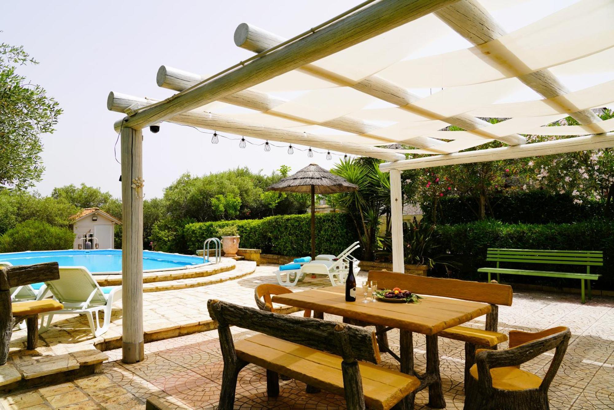 Villa Chanel confortevole villa con piscina e casa sull'albero per bambini Ostuni Esterno foto